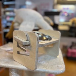 ظرف آب یا غذا پایه دار